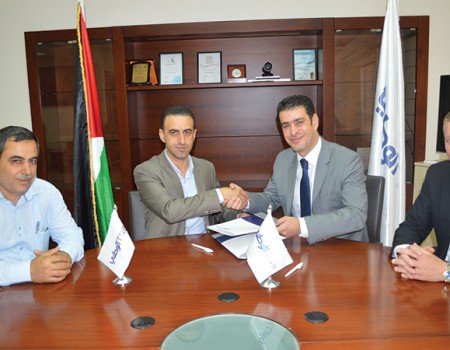 The National Bank and the General Union of Palestinian Teachers Sign a Memorandum of Understanding that Provides Facilities for Union Members